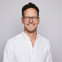 Ben, 44